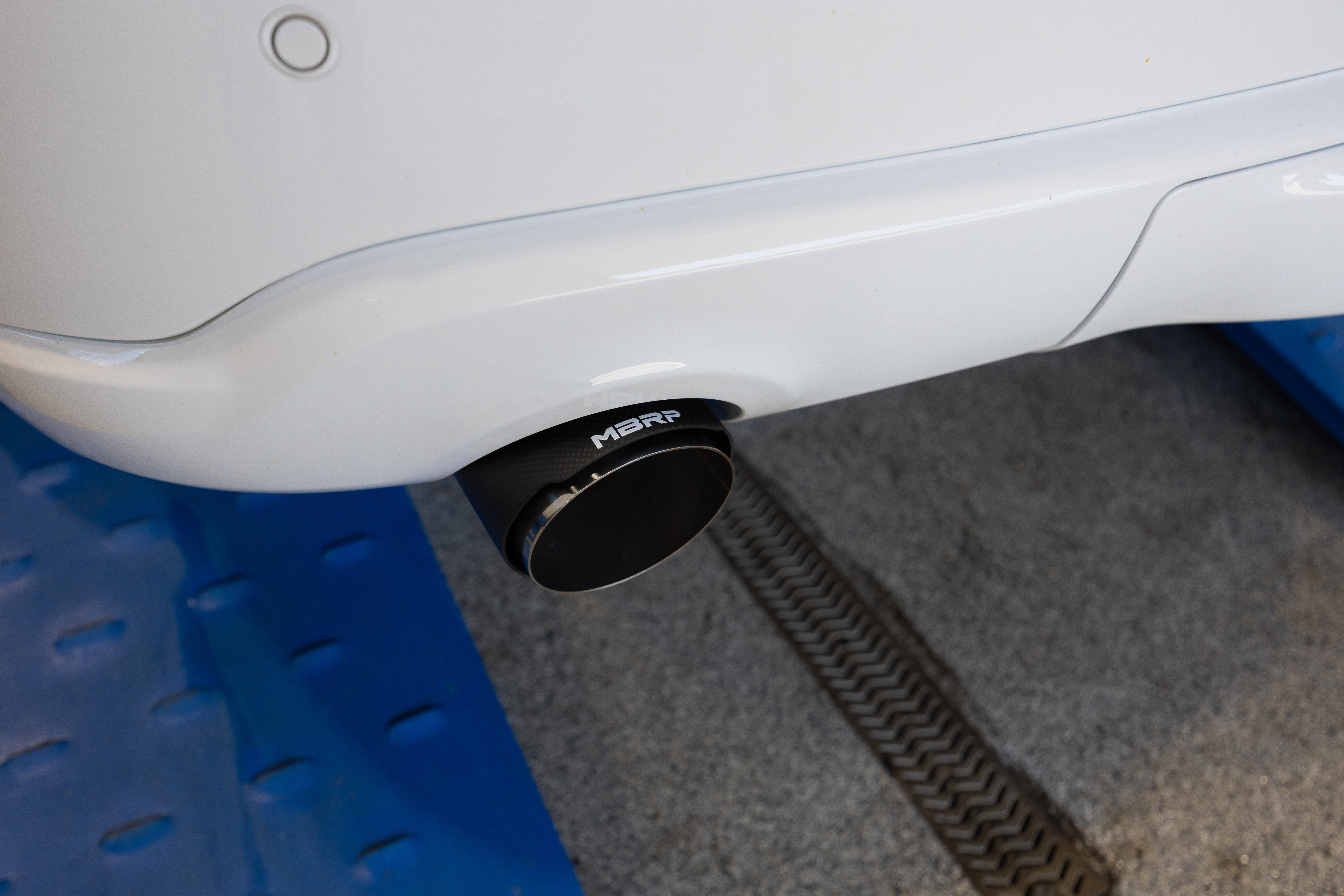 MBRP Exhaust S51093CF MBRP 3in Cat-Back, Dual Rear Exit, T304, CF Tips, Street